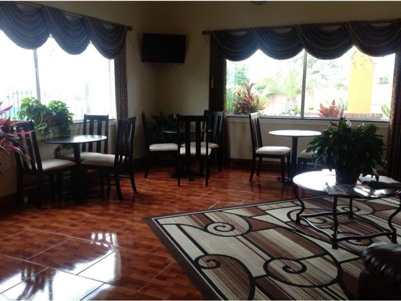 Scottish Inn And Suites كاتي المظهر الخارجي الصورة