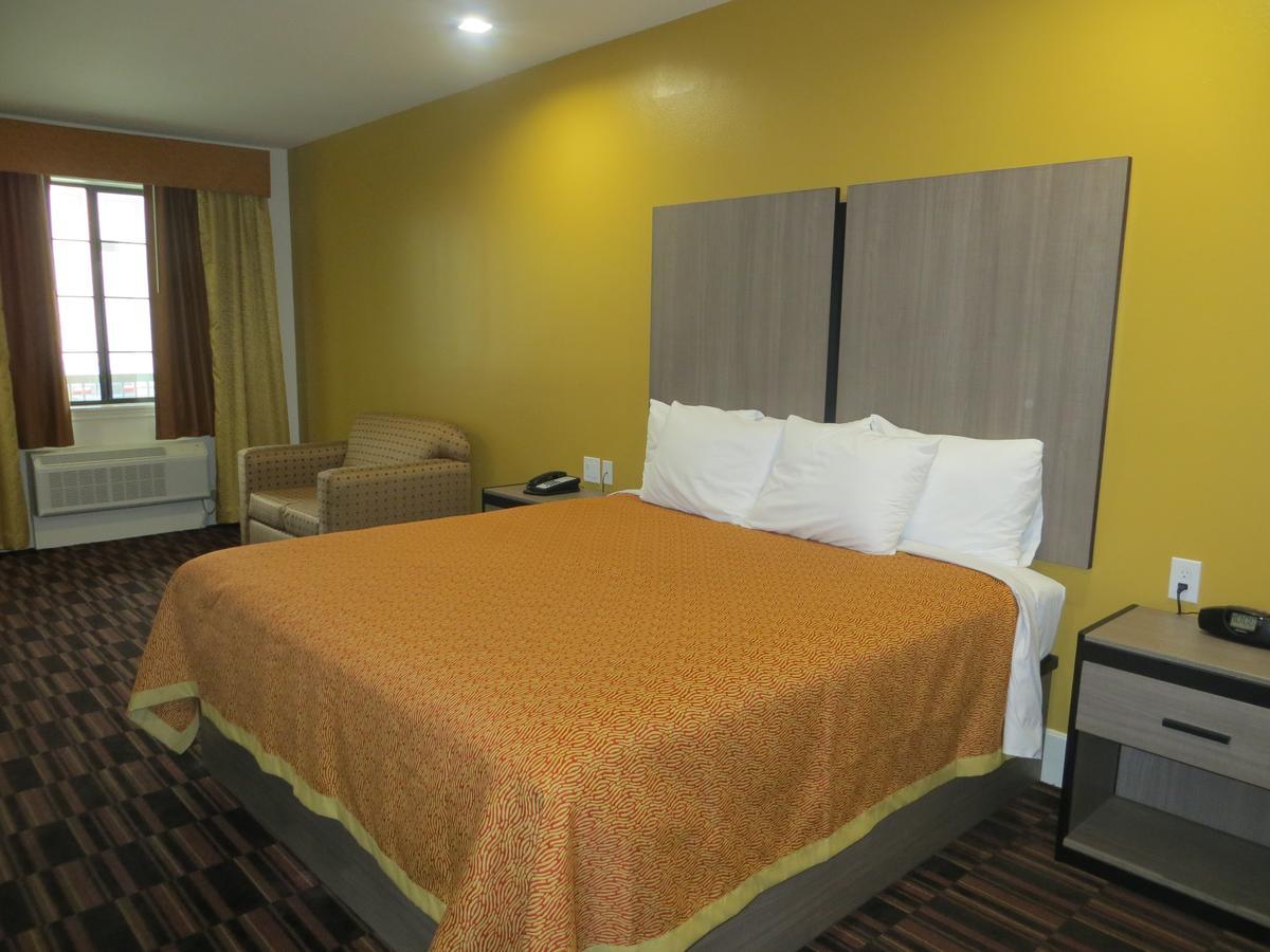 Scottish Inn And Suites كاتي المظهر الخارجي الصورة